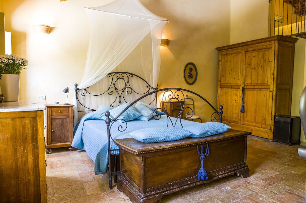 Photo of Bedroom in Montemaggiore al Metauro