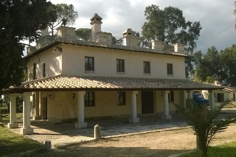 Photo of Outdoor in Pontinia