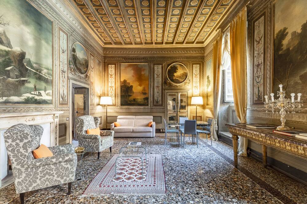 Photo of Livingroom in Rione IV Campo Marzio