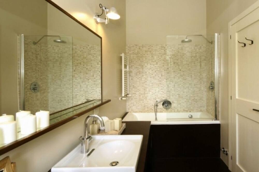 Photo of Bathroom in Capalbio