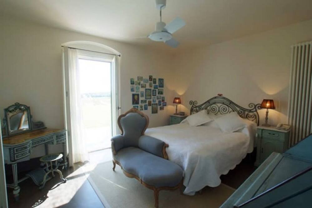Photo of Bedroom in Capalbio