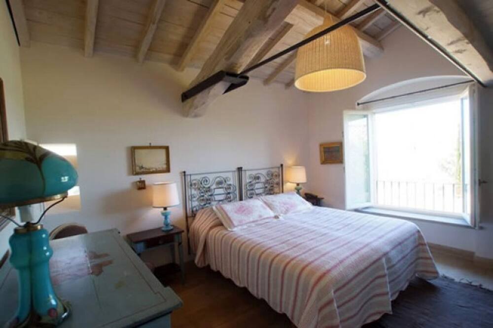 Photo of Bedroom in Capalbio