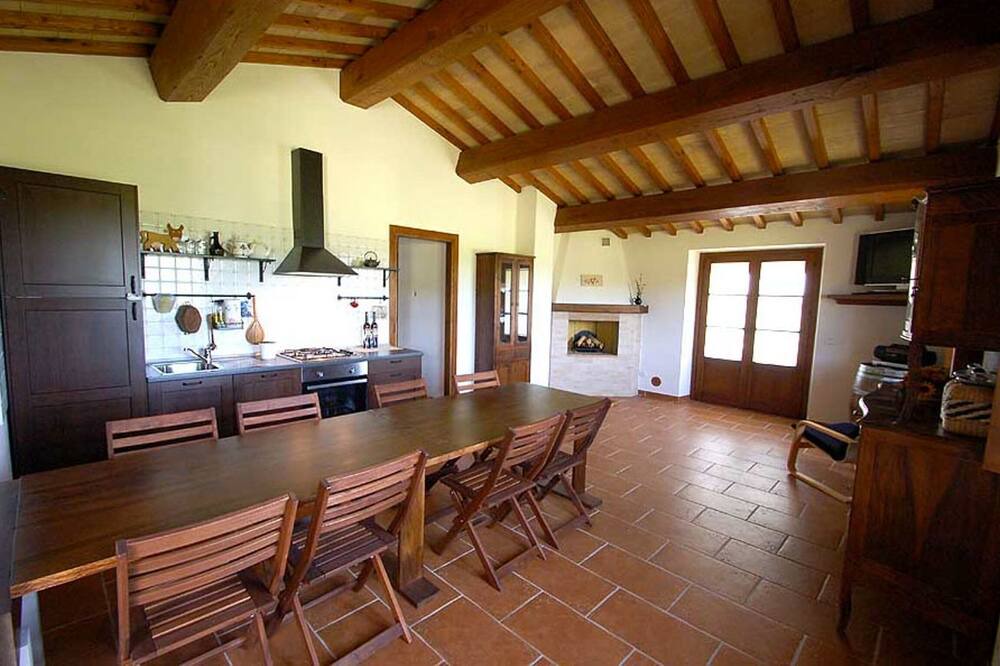 Photo of Kitchen in Amelia