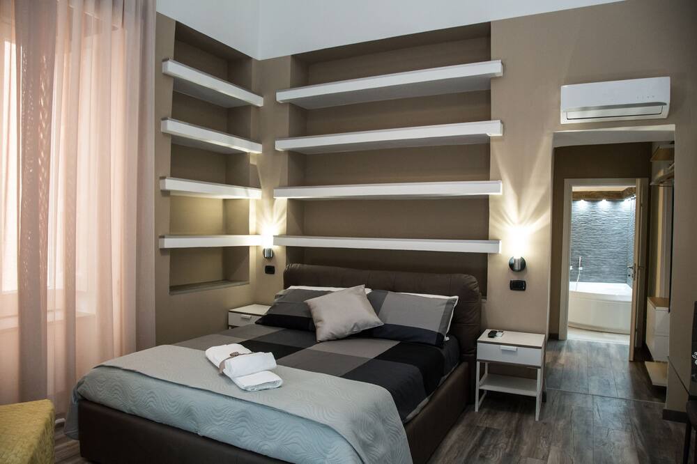 Photo of Bedroom in Historical Downtown Salerno