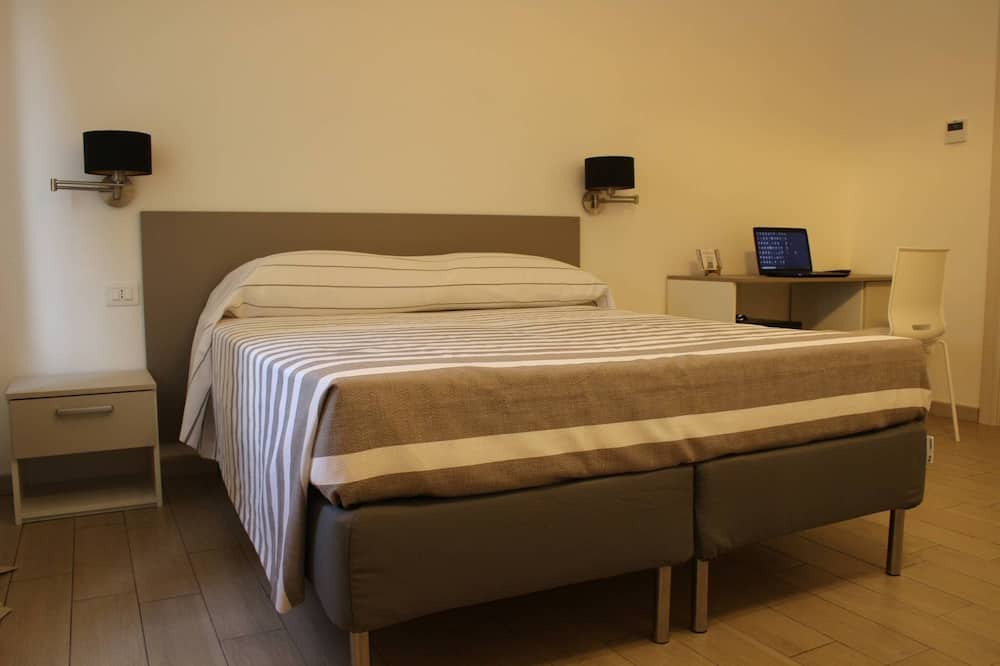 Photo of Bedroom in Corigliano Calabro