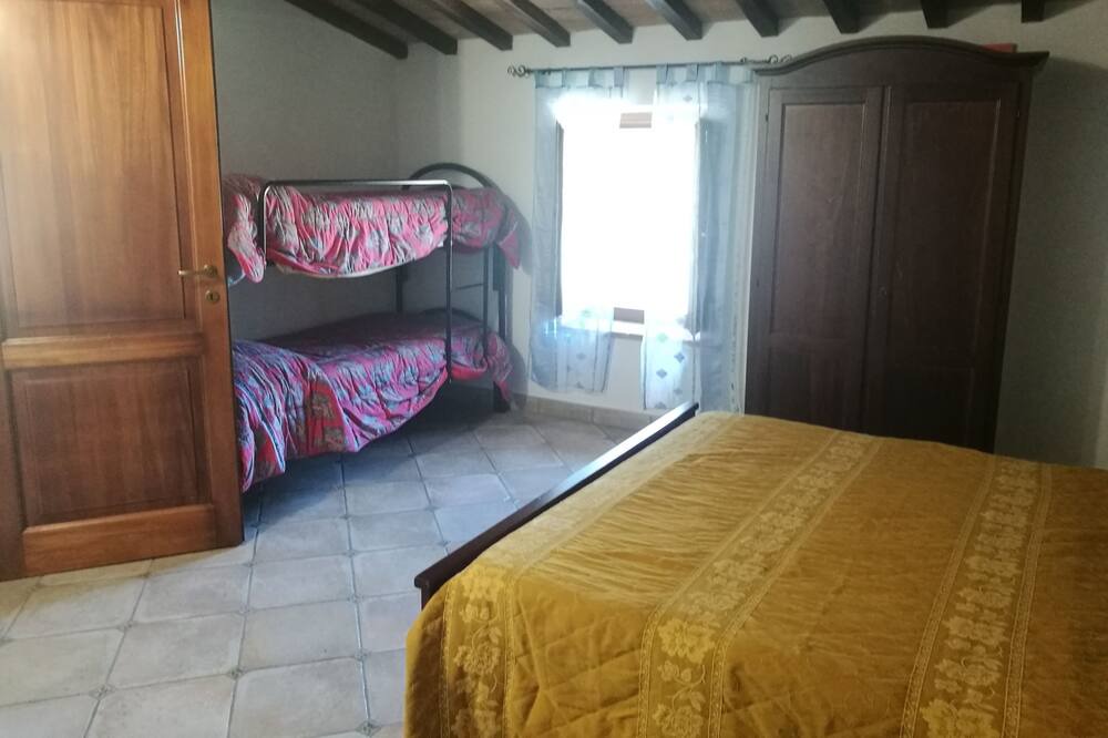 Photo of Bedroom in Fratta