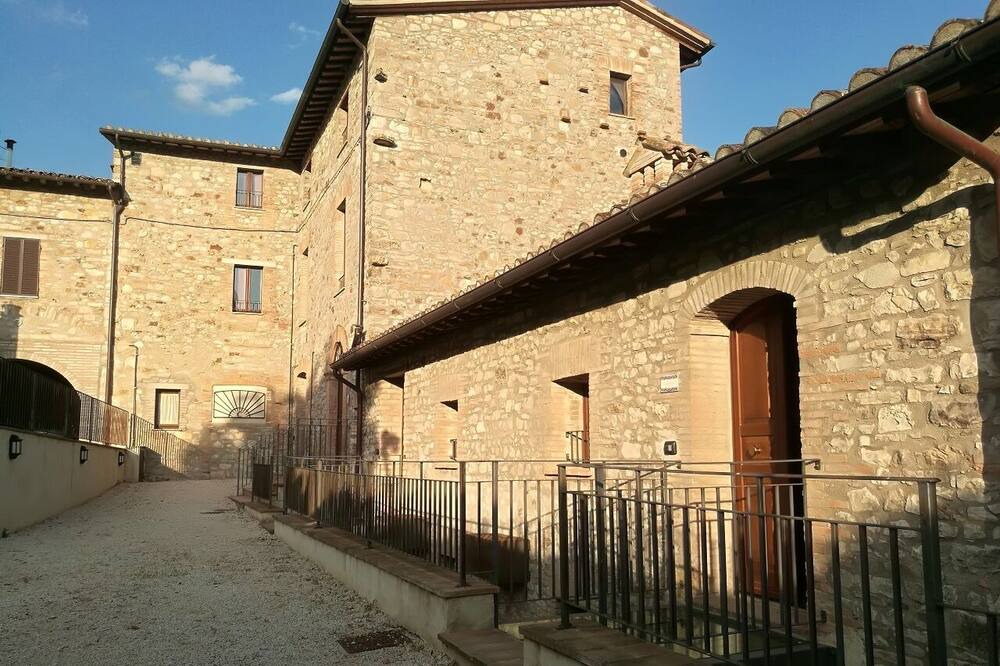 Photo of Outdoor in Fratta