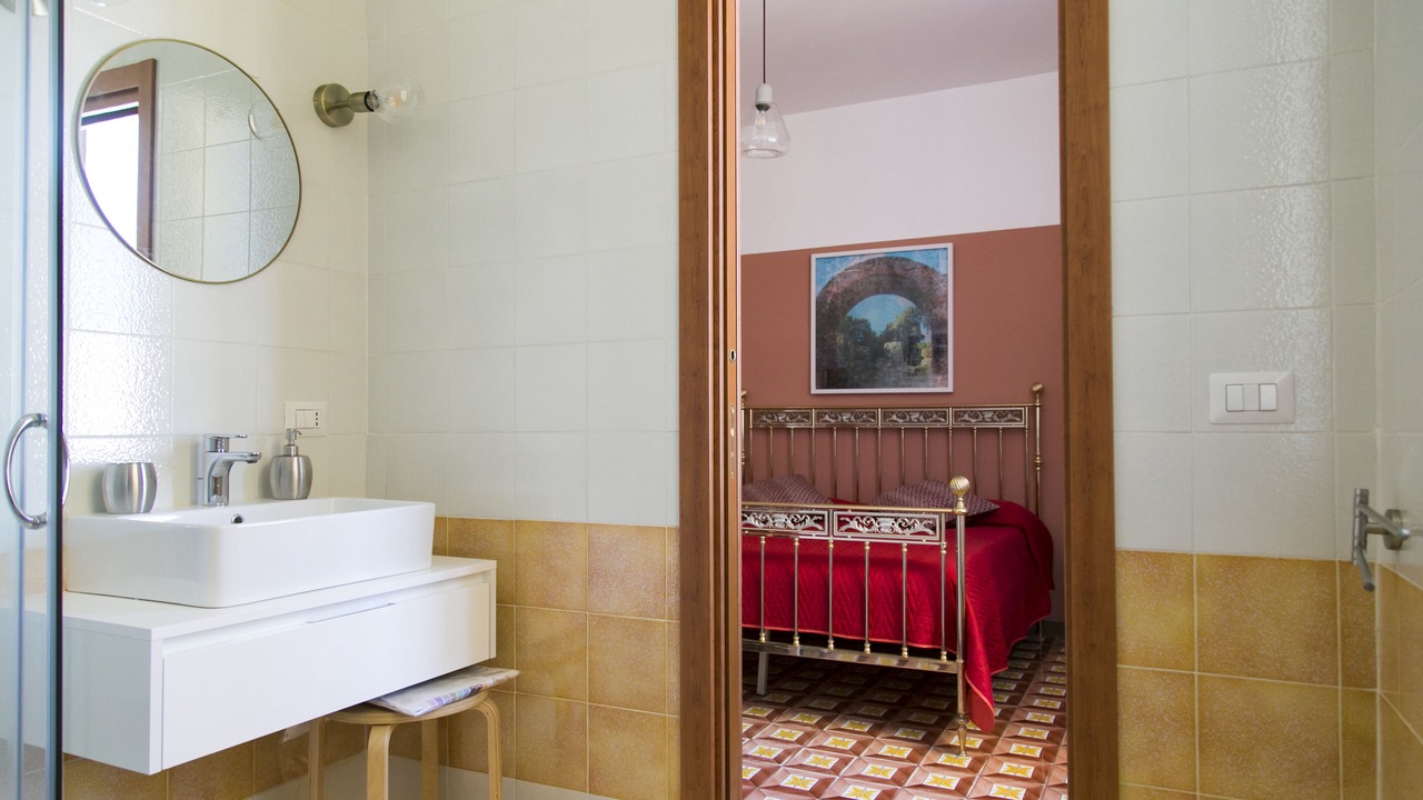 Photo of Bathroom in Naples City Centre