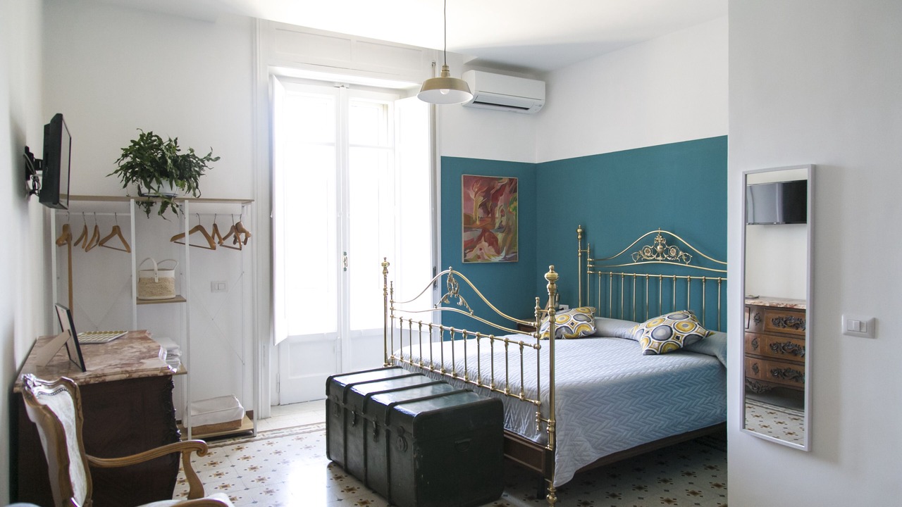 Photo of Bedroom in Naples City Centre