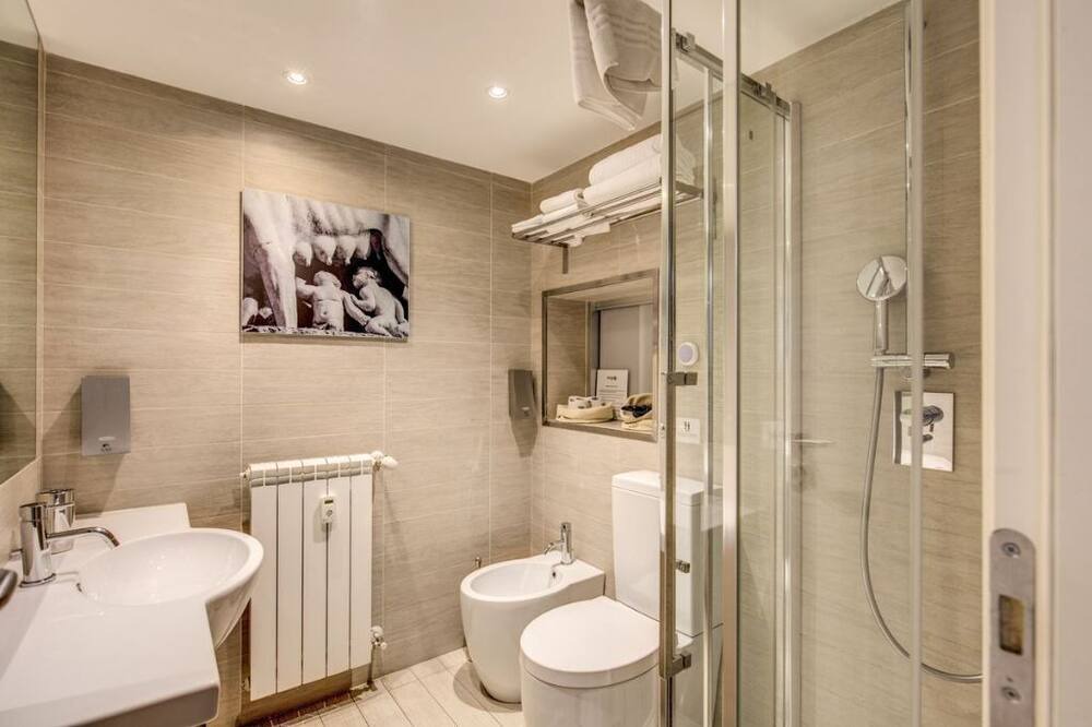 Photo of Bathroom in Rione V Ponte