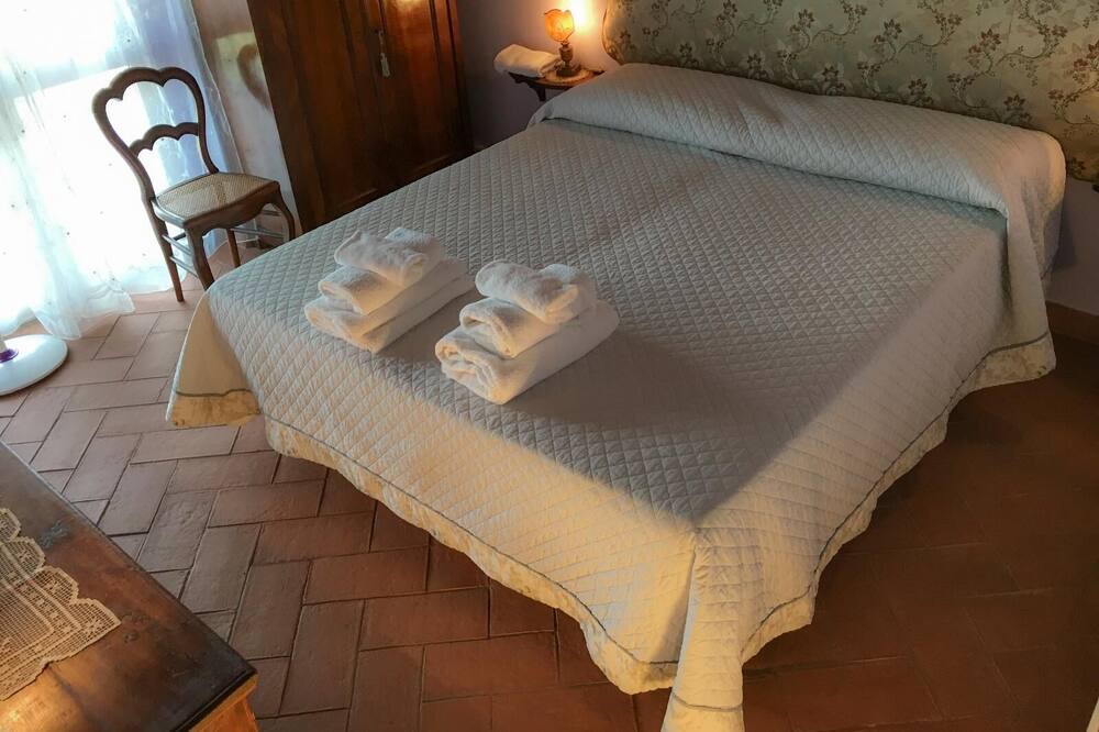 Photo of Bedroom in Subbiano