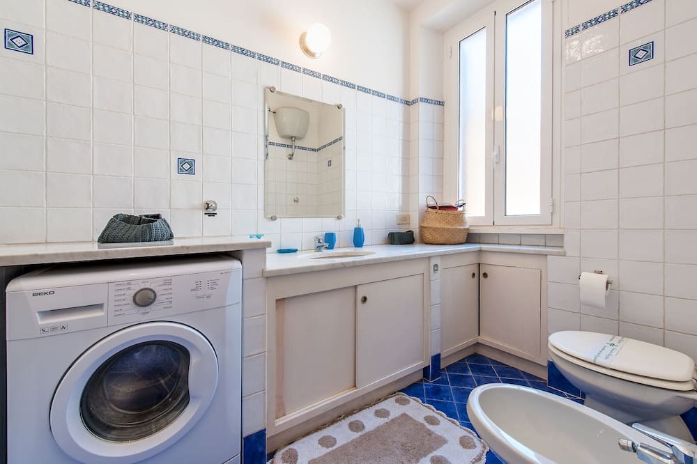 Photo of Bathroom in Rione II Trevi
