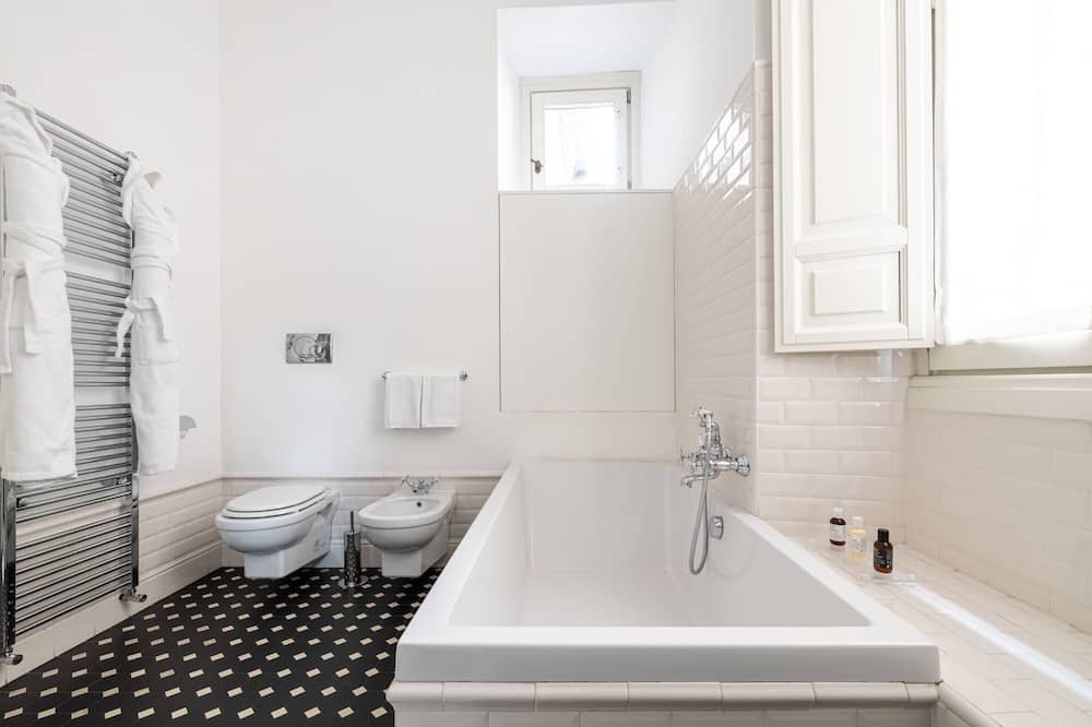 Photo of Bathroom in Rione V Ponte
