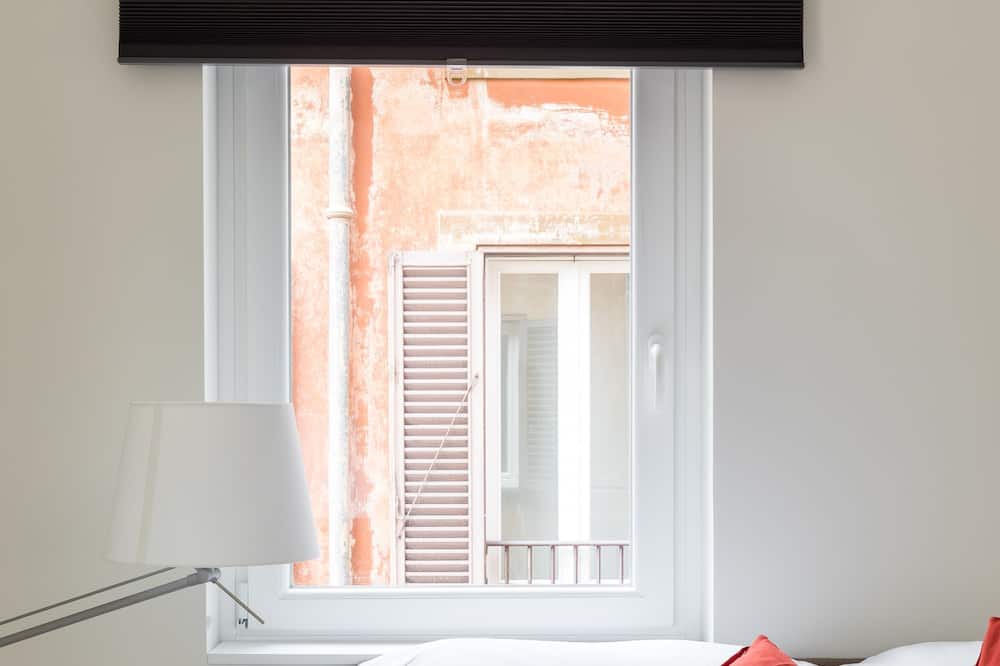 Photo of Bedroom in Rome City Centre