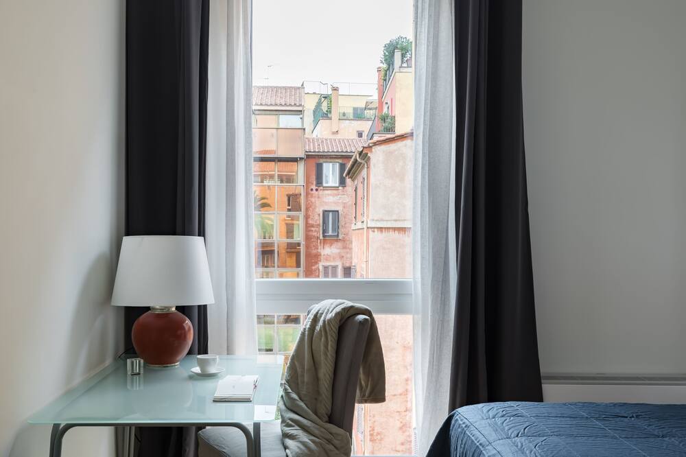 Photo of Bedroom in Rome City Centre