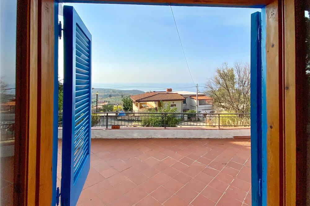 Photo of Bedroom in Camerota