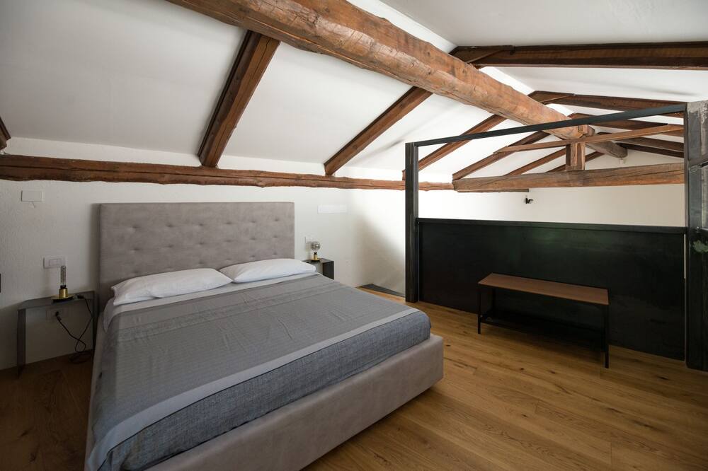 Photo of Bedroom in Alba