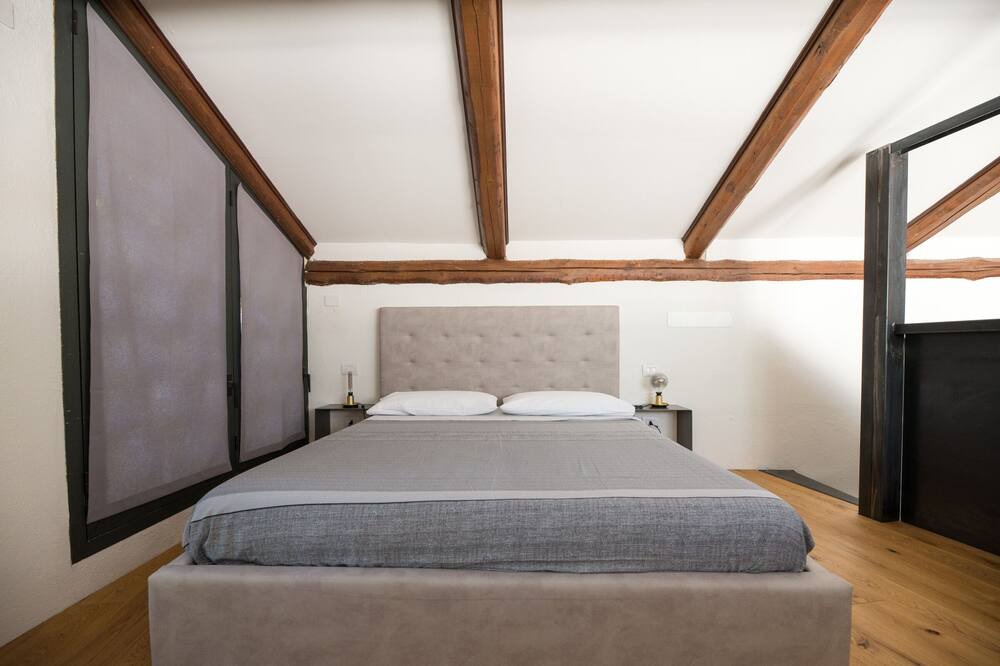Photo of Bedroom in Alba