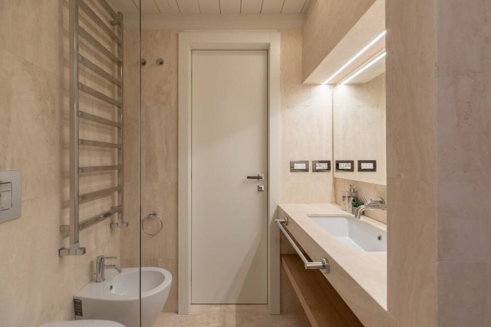Photo of Bathroom in Rione II Trevi