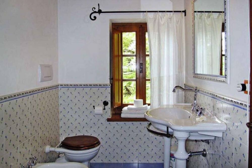Photo of Bathroom in Ramazzano