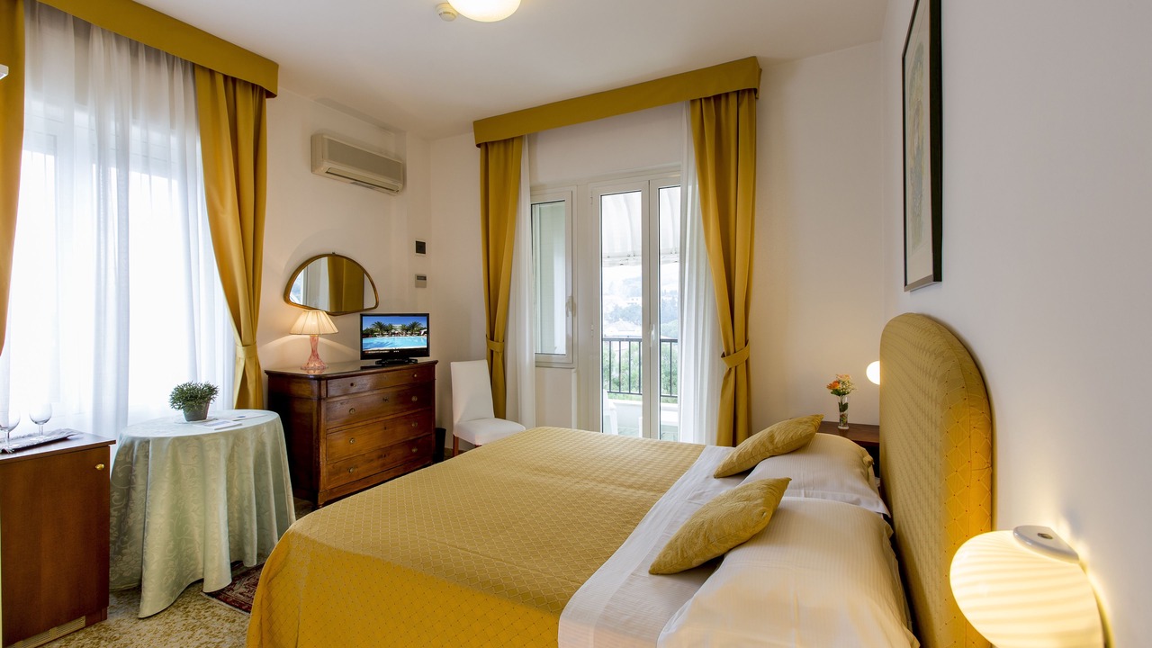 Photo of Bedroom in Silvi