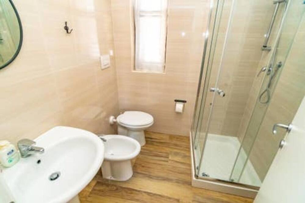Photo of Bathroom in Mattinata