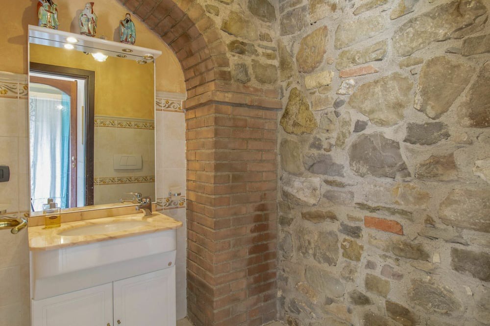Photo of Bathroom in Casalini