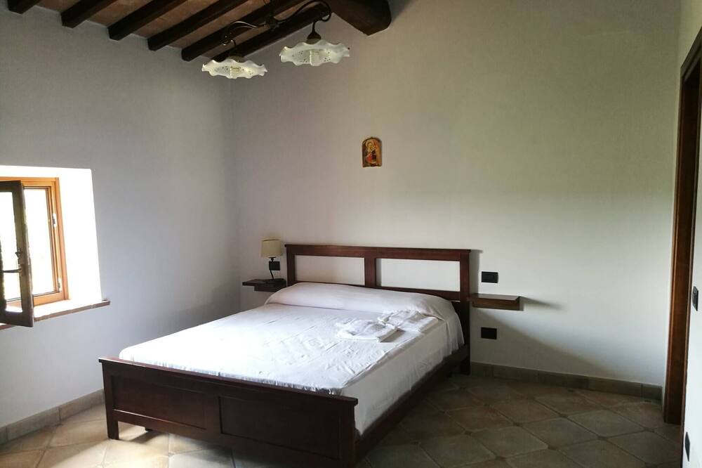 Photo of Bedroom in Fratta