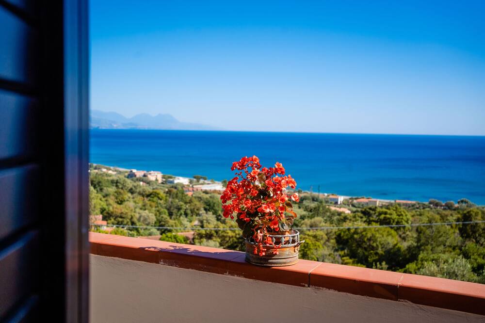 Photo of Patio Balcony in Villammare