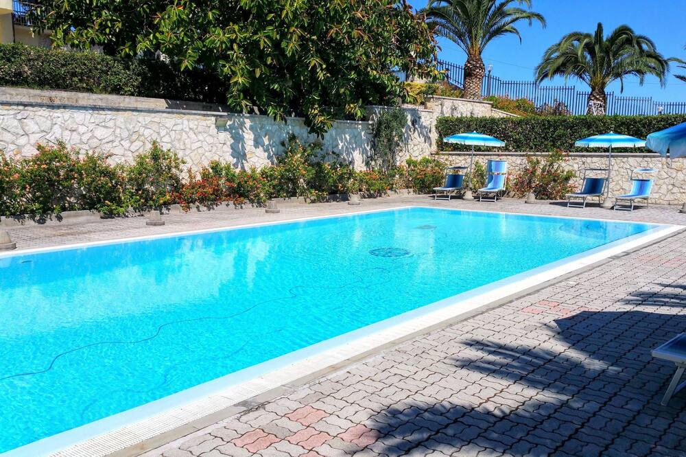 Photo of Outdoor in Montincello