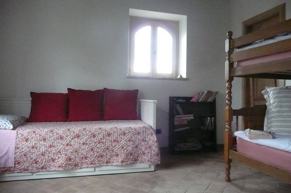 Photo of Bedroom in Montegabbione