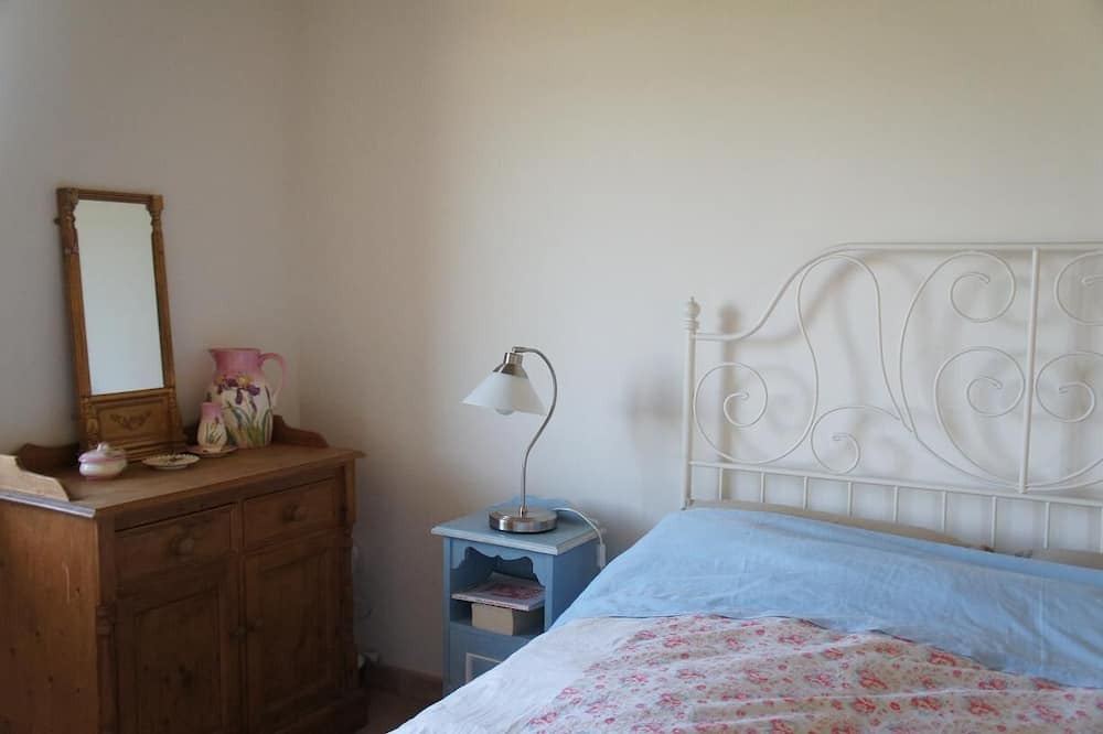 Photo of Bedroom in Montegabbione