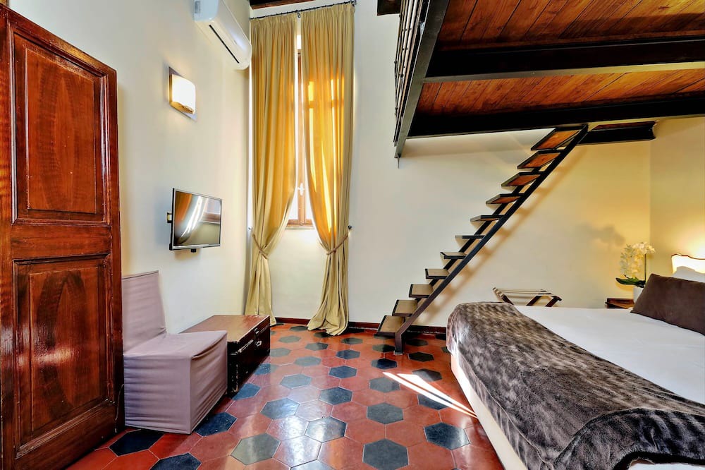 Photo of Bedroom in Rione III Colonna