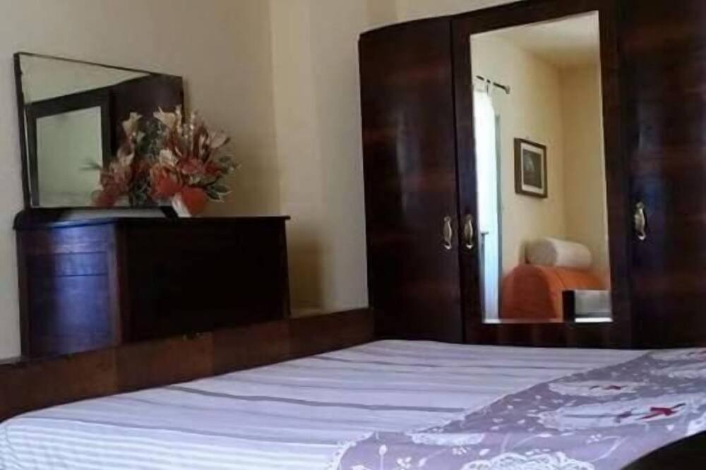 Photo of Bedroom in Toffia
