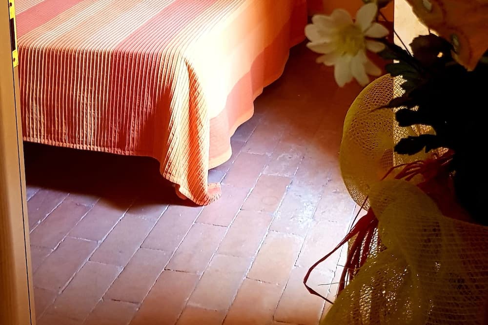 Photo of Bedroom in Toffia