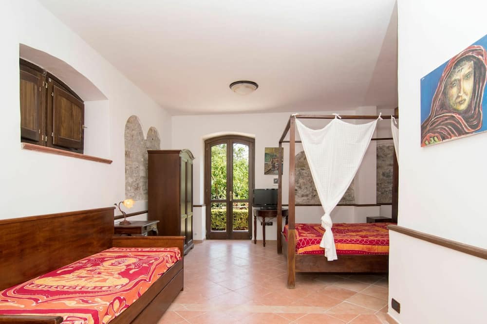 Photo of Bedroom in Giungano