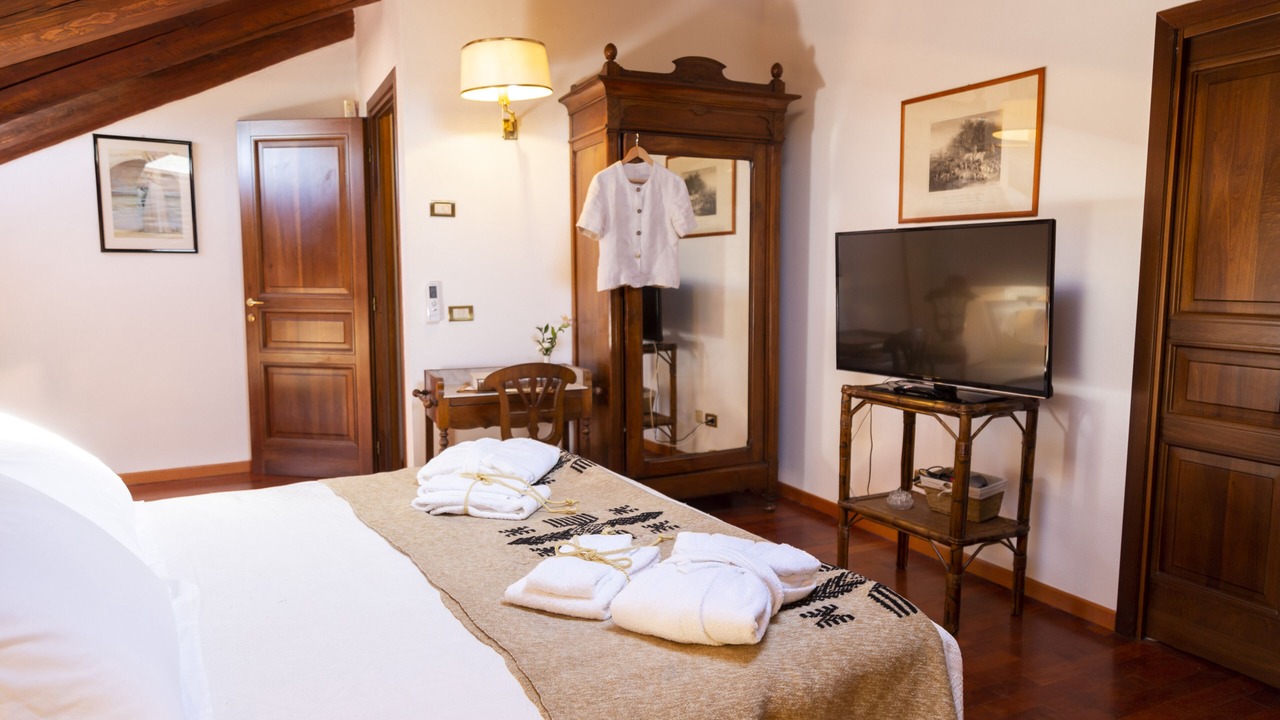 Photo of Bedroom in Corneliano d'Alba