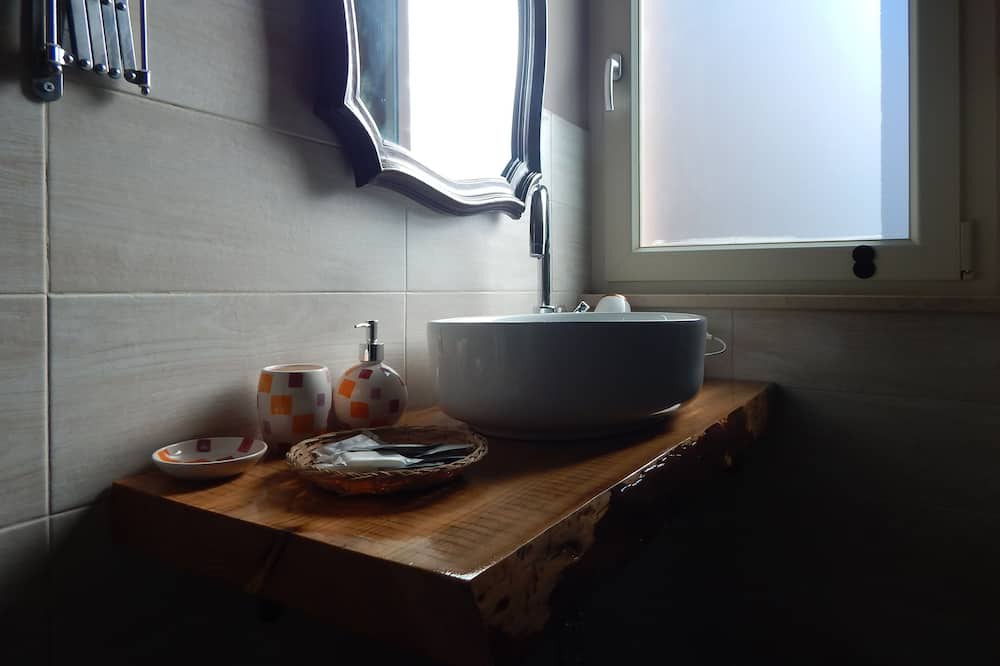 Photo of Bathroom in Cannara