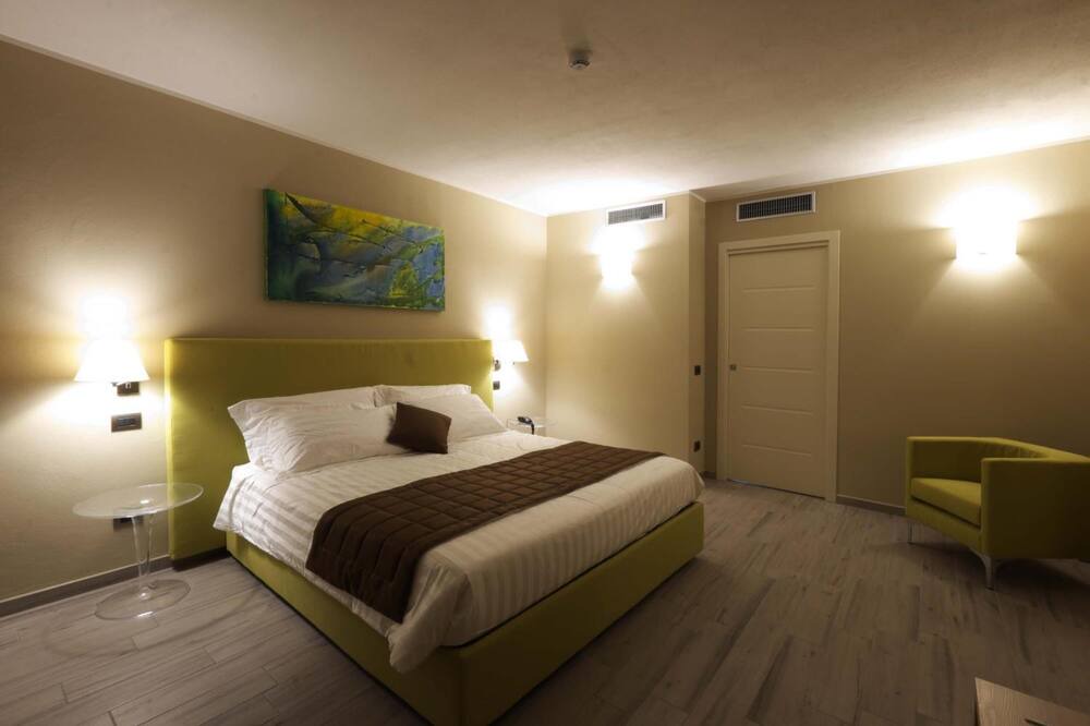 Photo of Bedroom in Canale