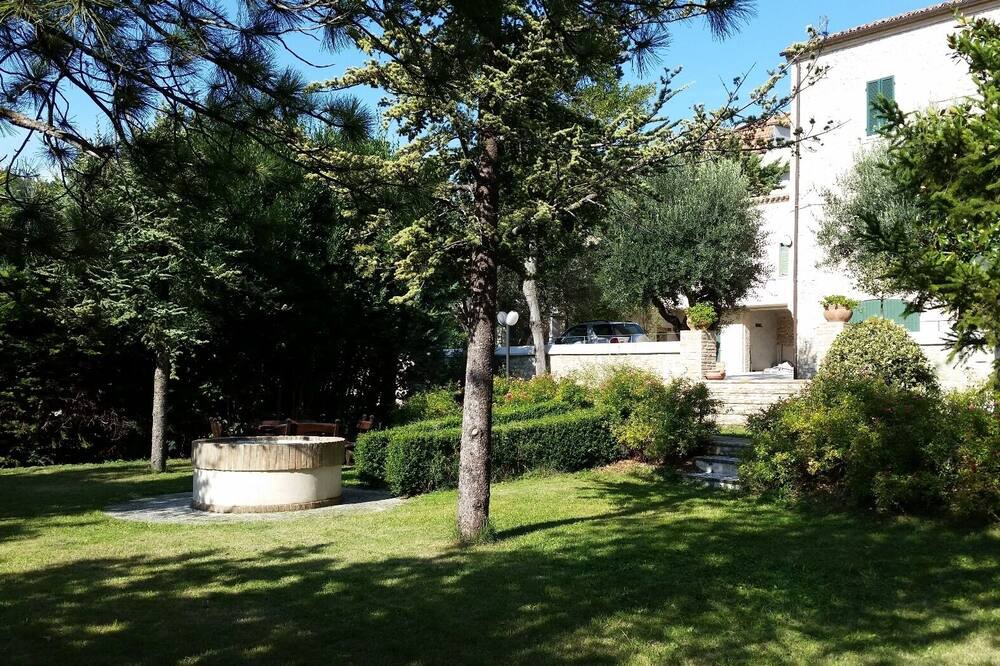 Photo of Outdoor in Avenale