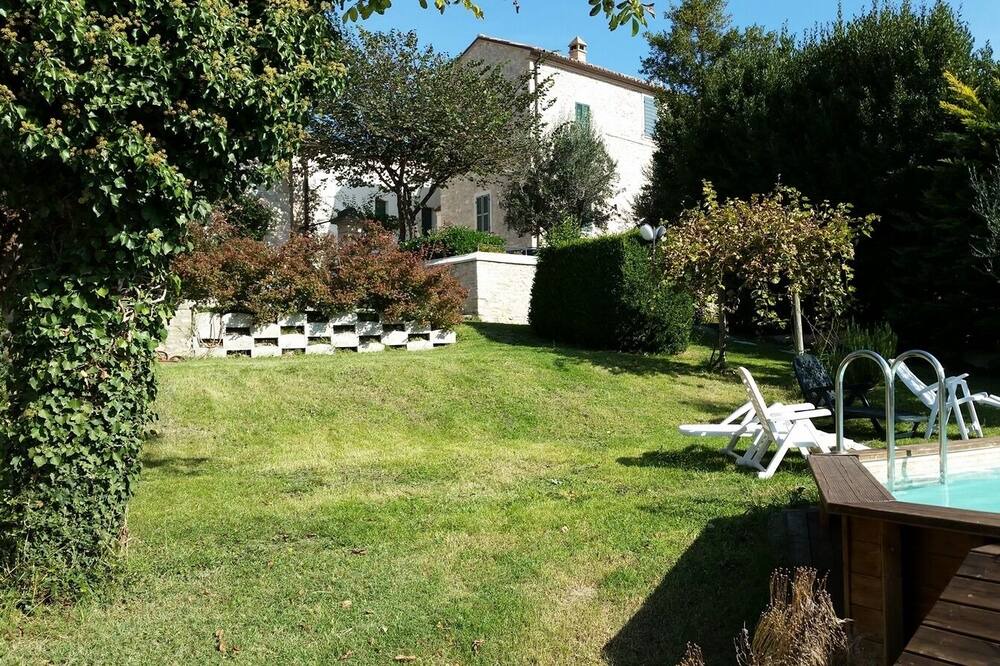 Photo of Outdoor in Avenale