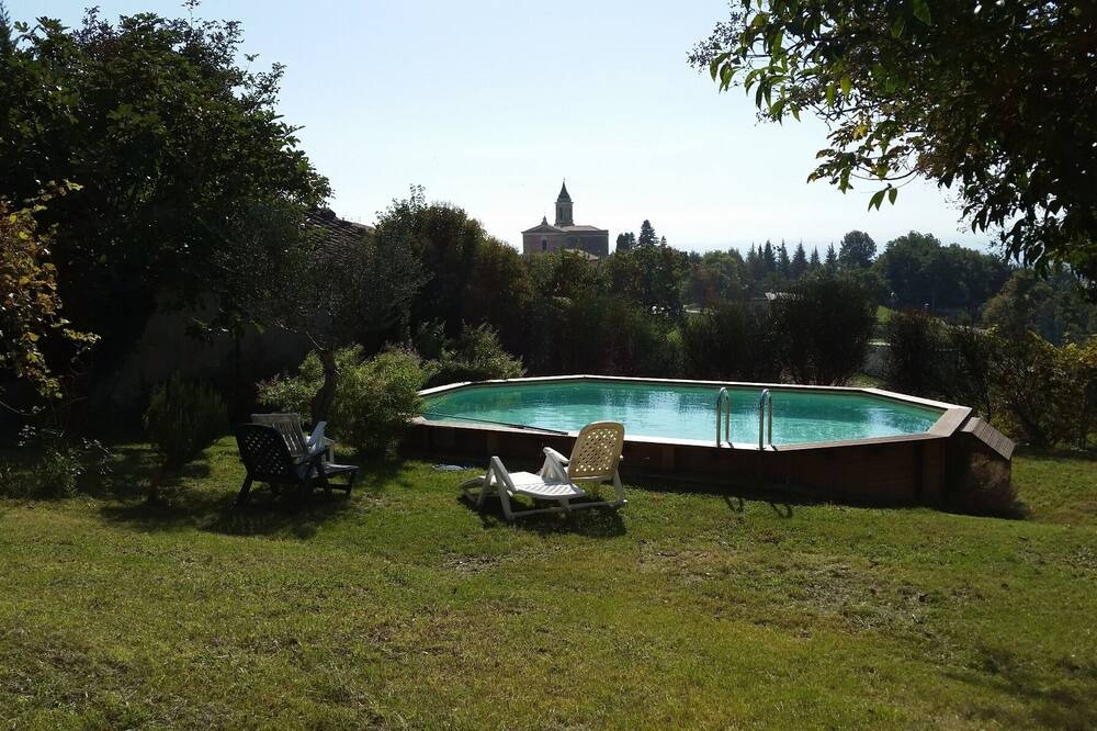 Photo of Outdoor in Avenale