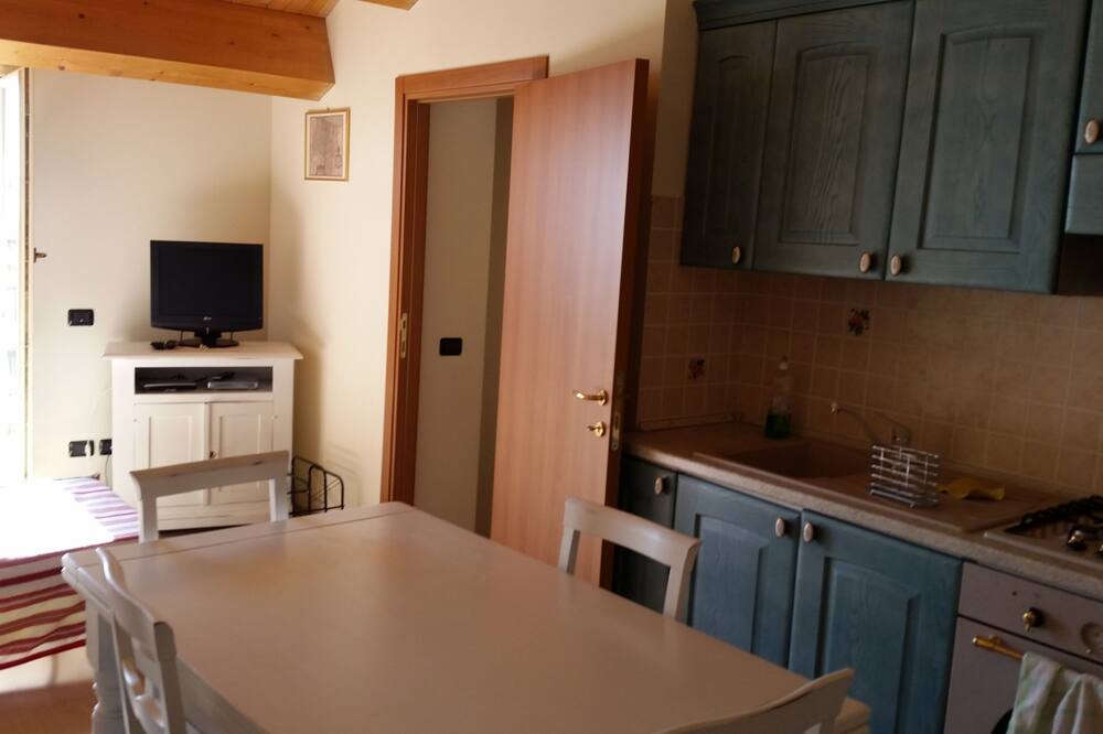 Photo of Kitchen in Avenale
