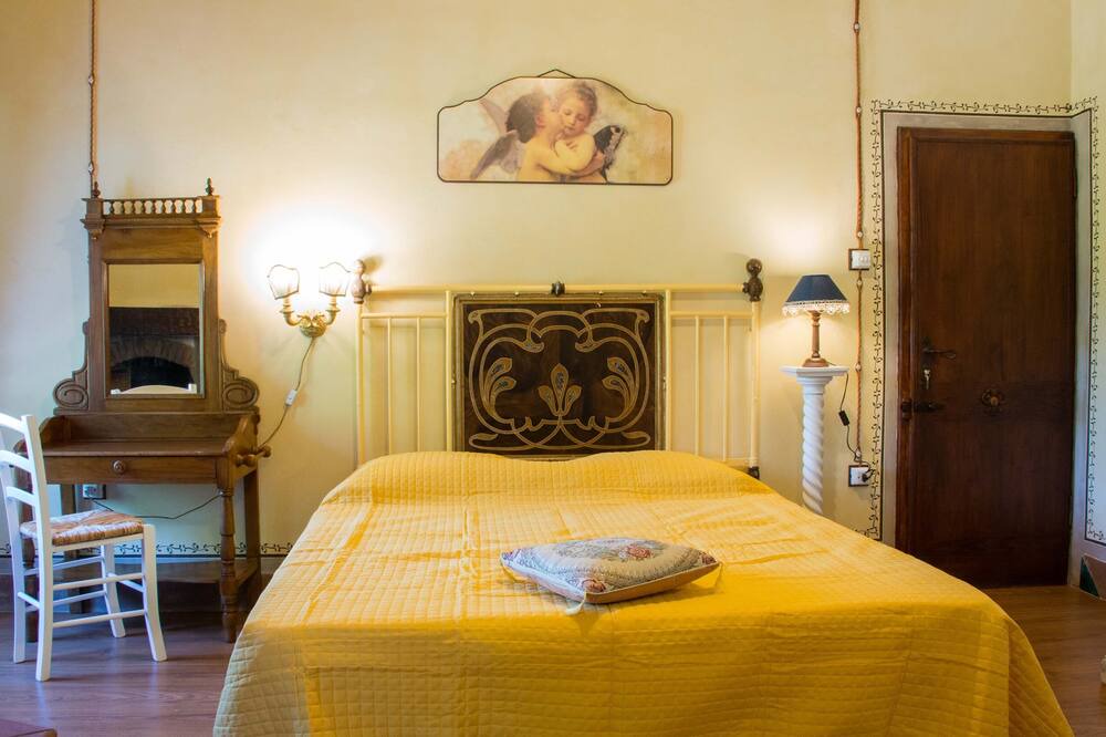 Photo of Bedroom in Sansepolcro