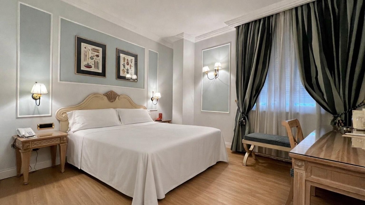 Photo of Bedroom in Chiaia