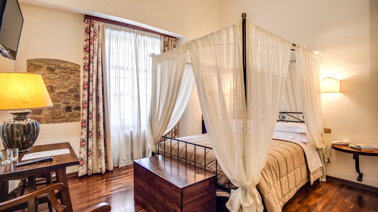 Photo of Bedroom in Collepepe