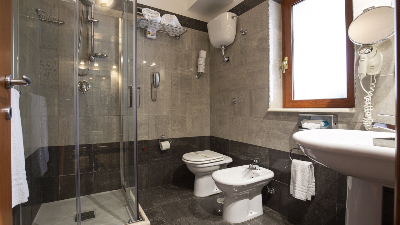 Photo of Bathroom in Battipaglia