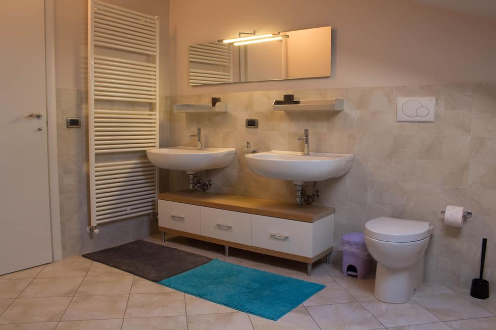Photo of Bathroom in Teramo