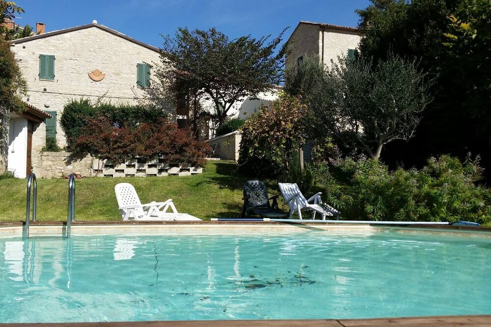Photo of Outdoor in Avenale