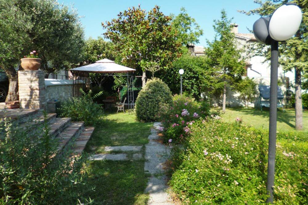 Photo of Outdoor in Avenale